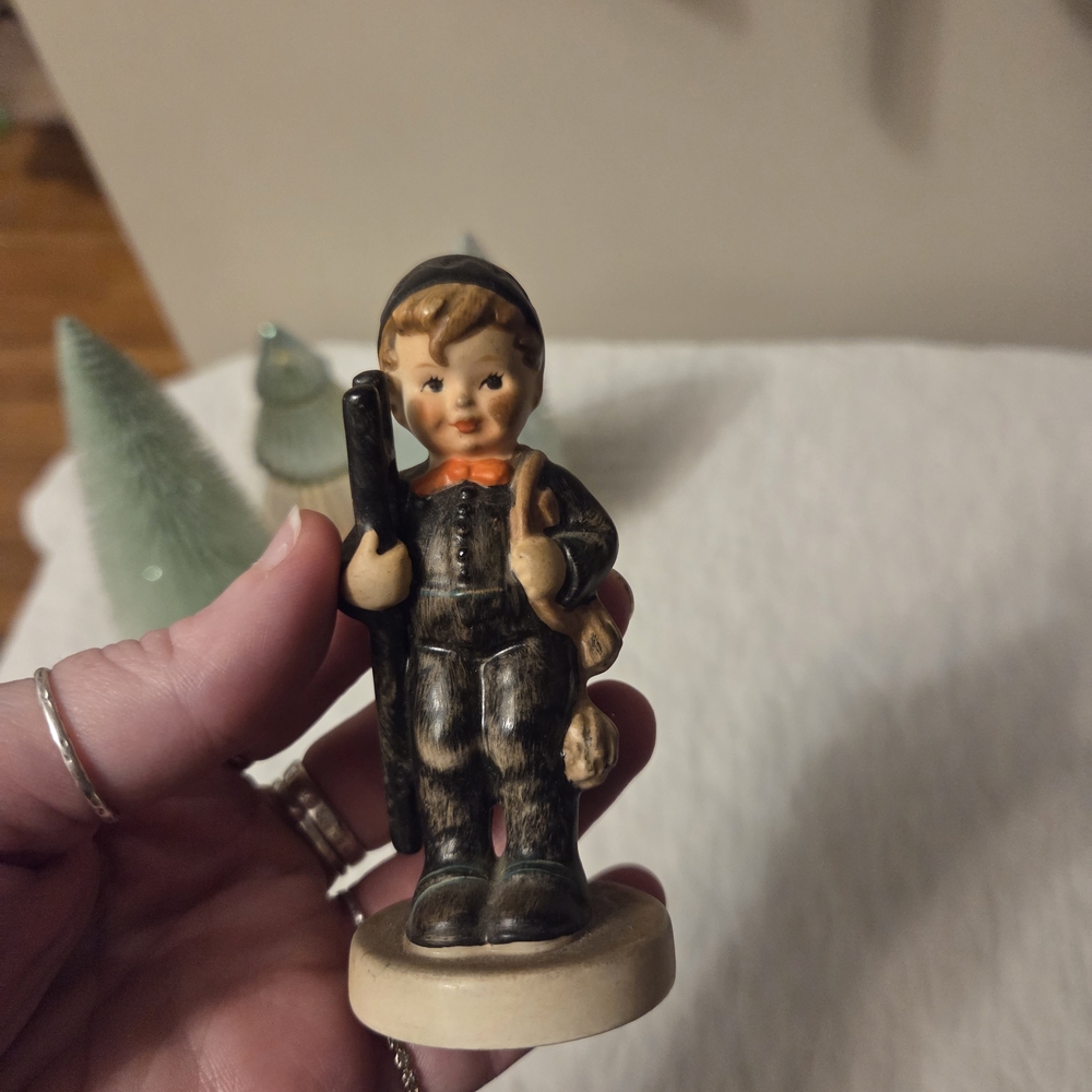 Vintage Goebel Hummel CHIMNEY SWEEP Figurine (12 2/0) TMK-3 West Germany 3-3/4"